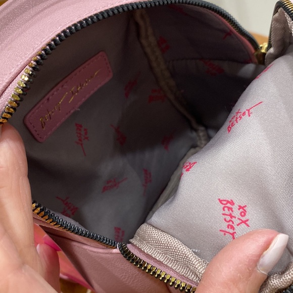 NWT.  Betsey Johnson, mini puppy backpack. - Picture 9 of 12